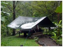 Cómodo alojamiento escondido en lo profundo de la naturaleza