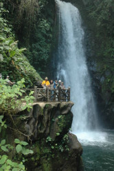 Una de las cataratas en La Paz